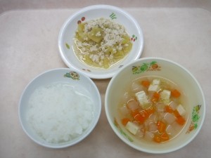 離乳食 なんはん 冬野菜のスープ さつま芋のそぼろ煮