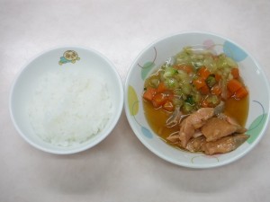 離乳食1 ごはん 煮魚 野菜の炊き合せ