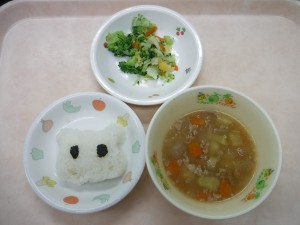 離乳食1 白くまご飯 野菜スープ ドレッシング和え