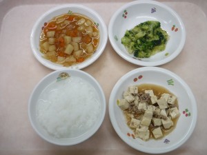 離乳食 ５倍がゆ なんはん 豆腐のそぼろ煮 ブロッコリーのぽってり煮 じゃが芋と人参の炊き合わせ